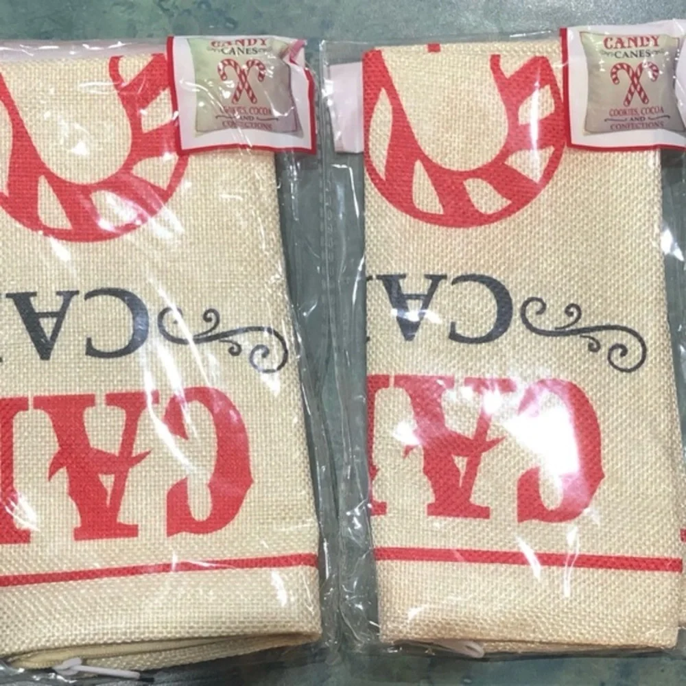 Burlap Christmas holiday candy cane red graphic print décor‎ pillow cases new